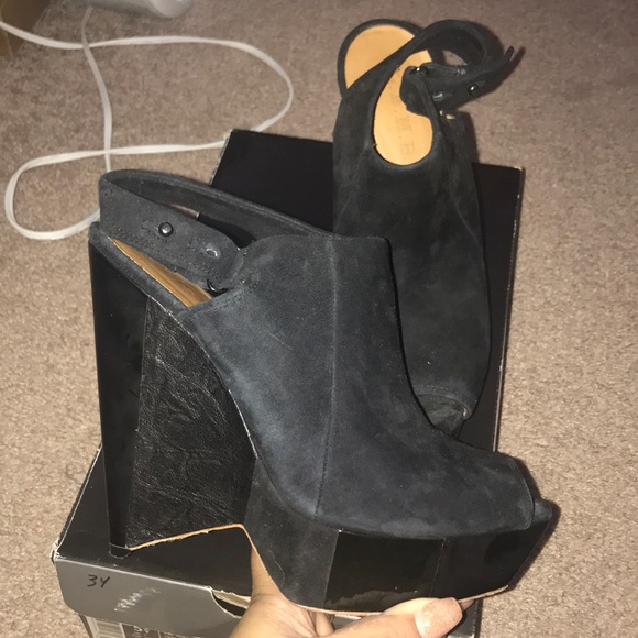 LAMB black suede heels - Picture 2 of 3